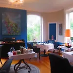 Garden & Breakfast